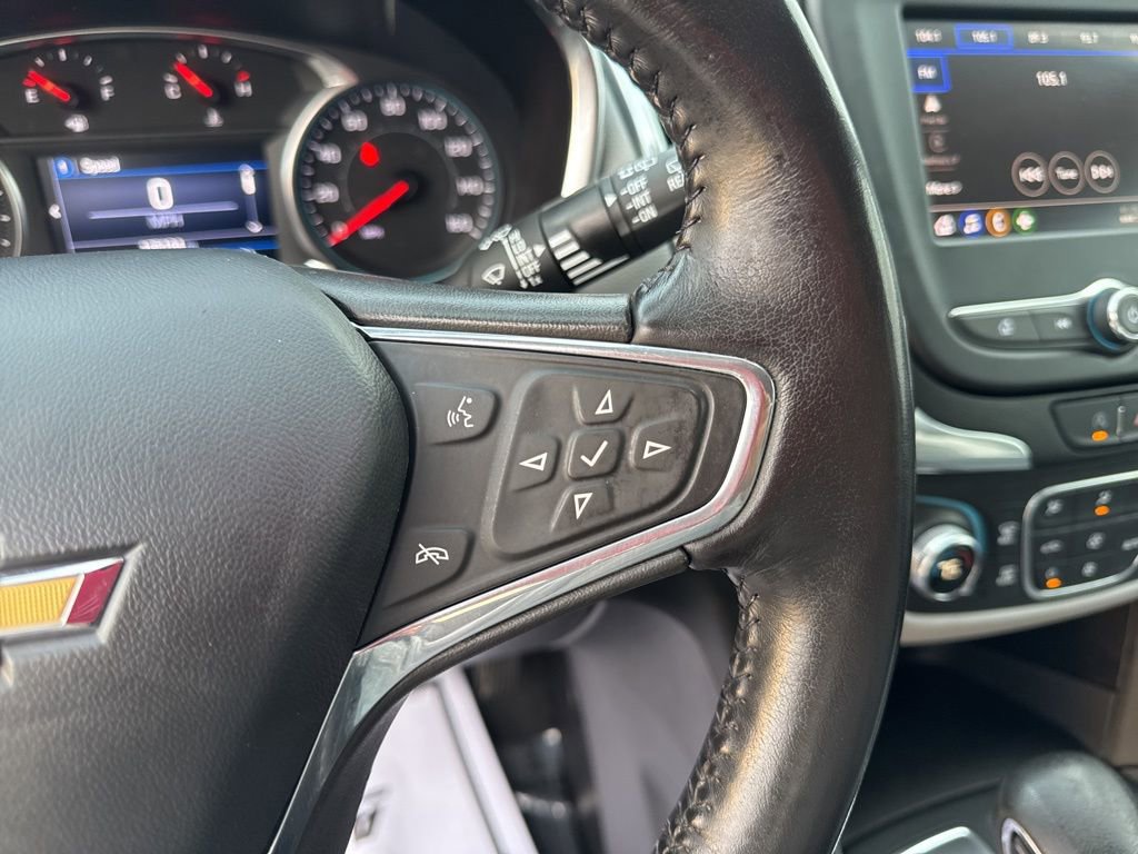 Used 2022 Chevrolet Equinox LT w/ Driver Convenience Package image 18