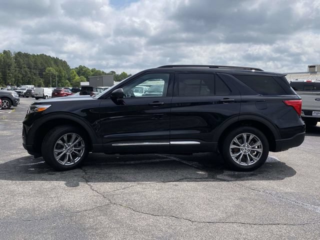 Used 2024 Ford Explorer XLT w/ Equipment Group 202A AWD/4WD image 7