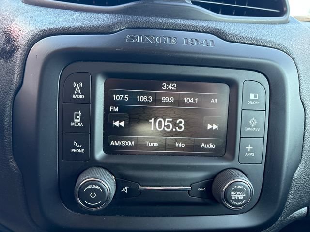 Used 2017 Jeep Renegade Latitude AWD/4WD image 19