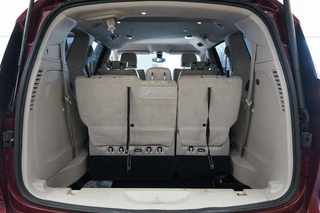 Used 2021 Chrysler Voyager Lxi image 43