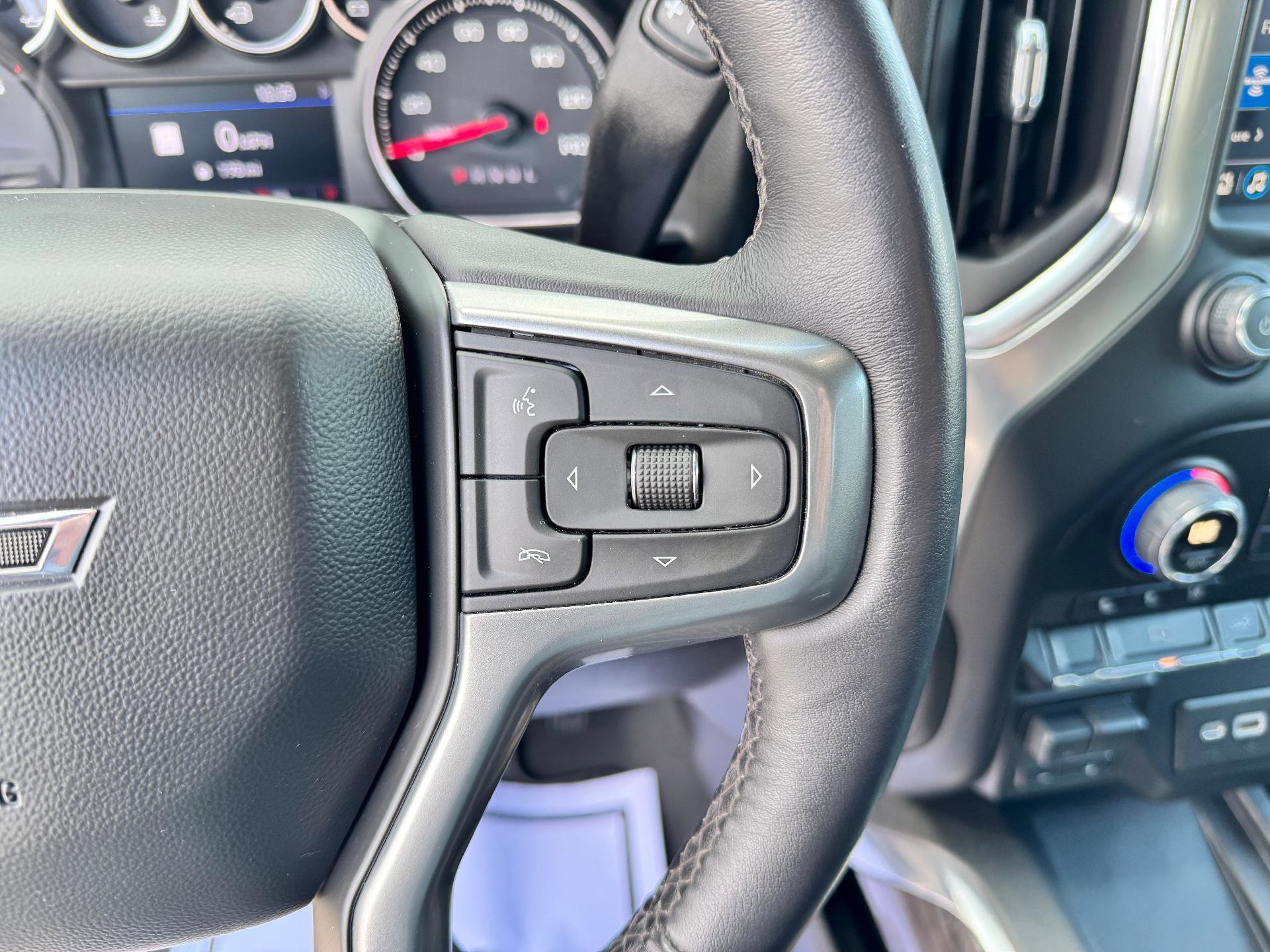 Used 2022 Chevrolet Silverado 2500 LTZ w/ LTZ Plus Package AWD/4WD image 23