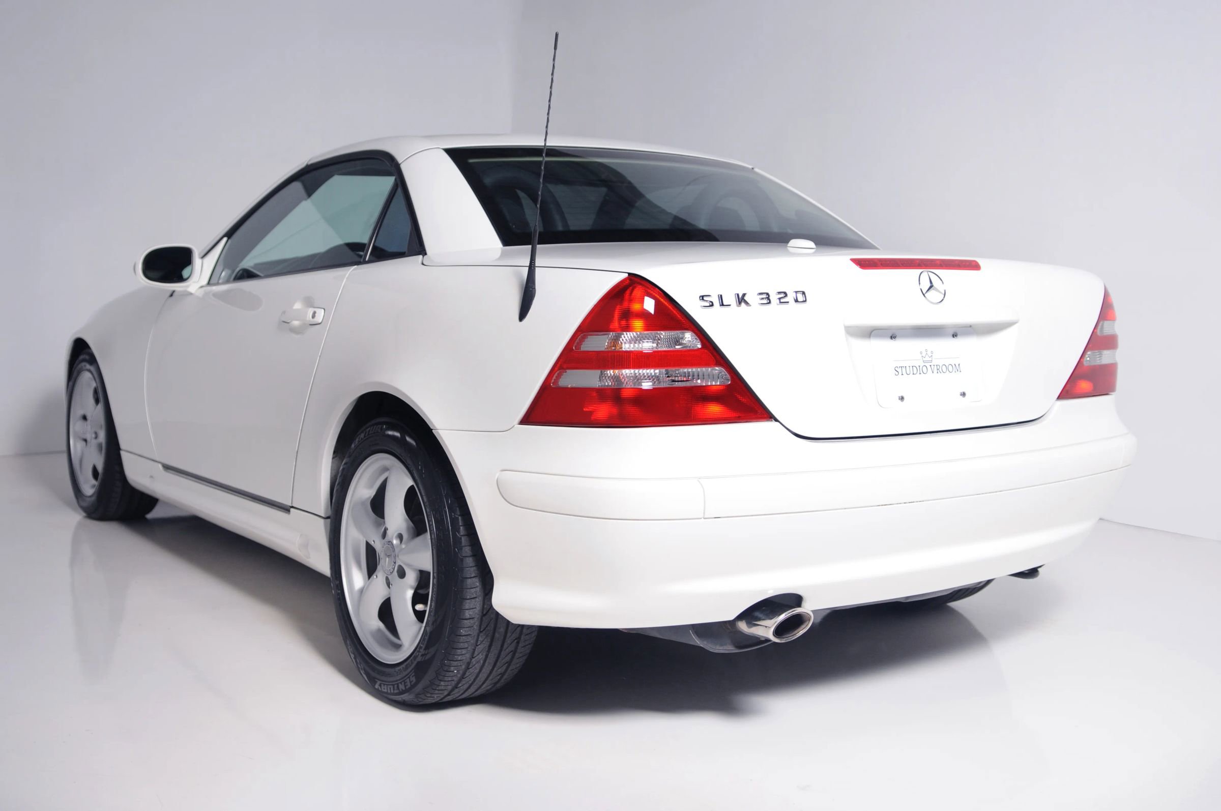 Used 2002 Mercedes-Benz SLK 320 image 7
