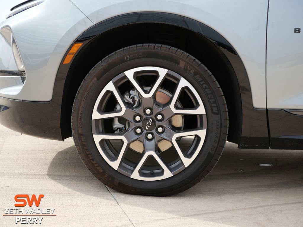 Used 2025 Chevrolet Blazer RS image 12