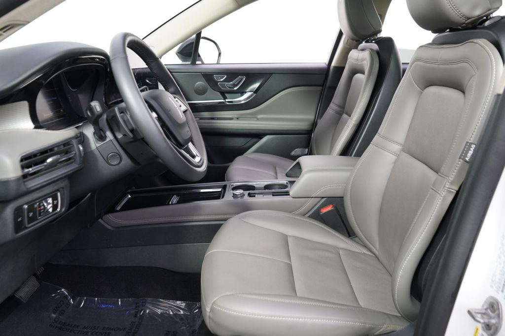 New 2026 Lincoln Corsair Reserve w/ Jet Appearance Package AWD/4WD image 13