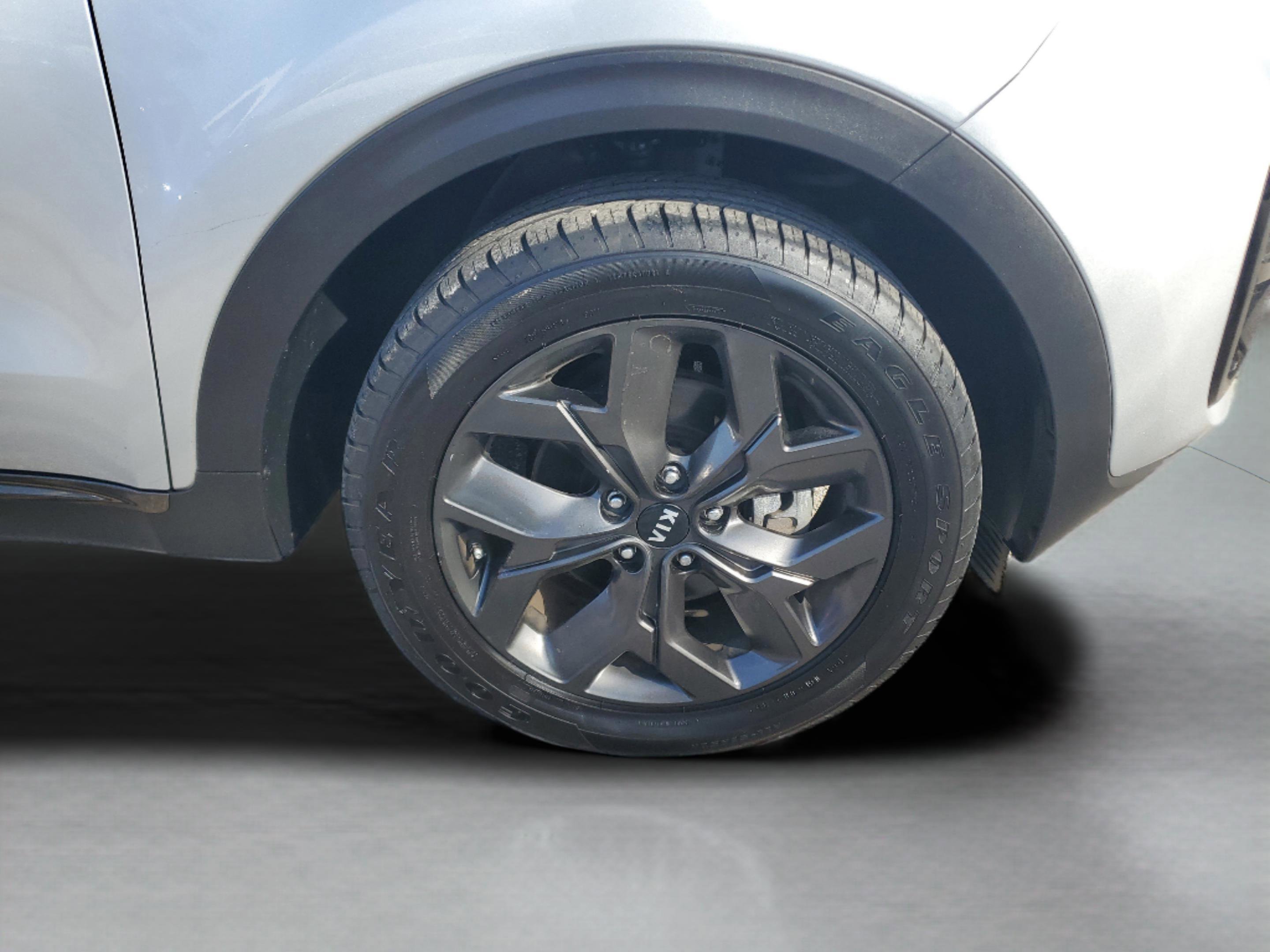 Certified 2020 Kia Sportage S image 6