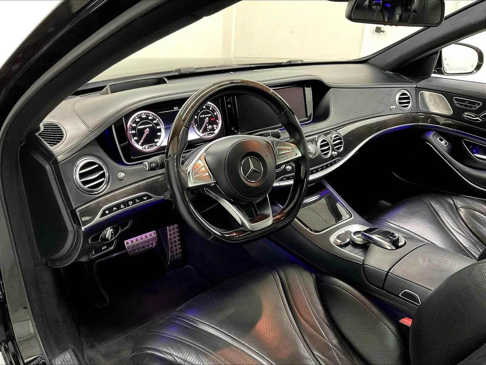 Used 2016 Mercedes-Benz S 63 AMG 4MATIC Sedan w/ Driver Assistance Package image 10