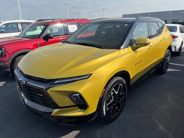 Used 2023 Chevrolet Blazer RS w/ Driver Confidence II Package image 3