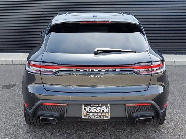 Used 2025 Porsche Macan image 6