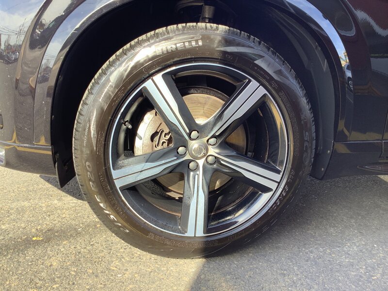 Used 2019 Volvo XC90 T5 R-Design w/ Protection Package Premier AWD/4WD image 26