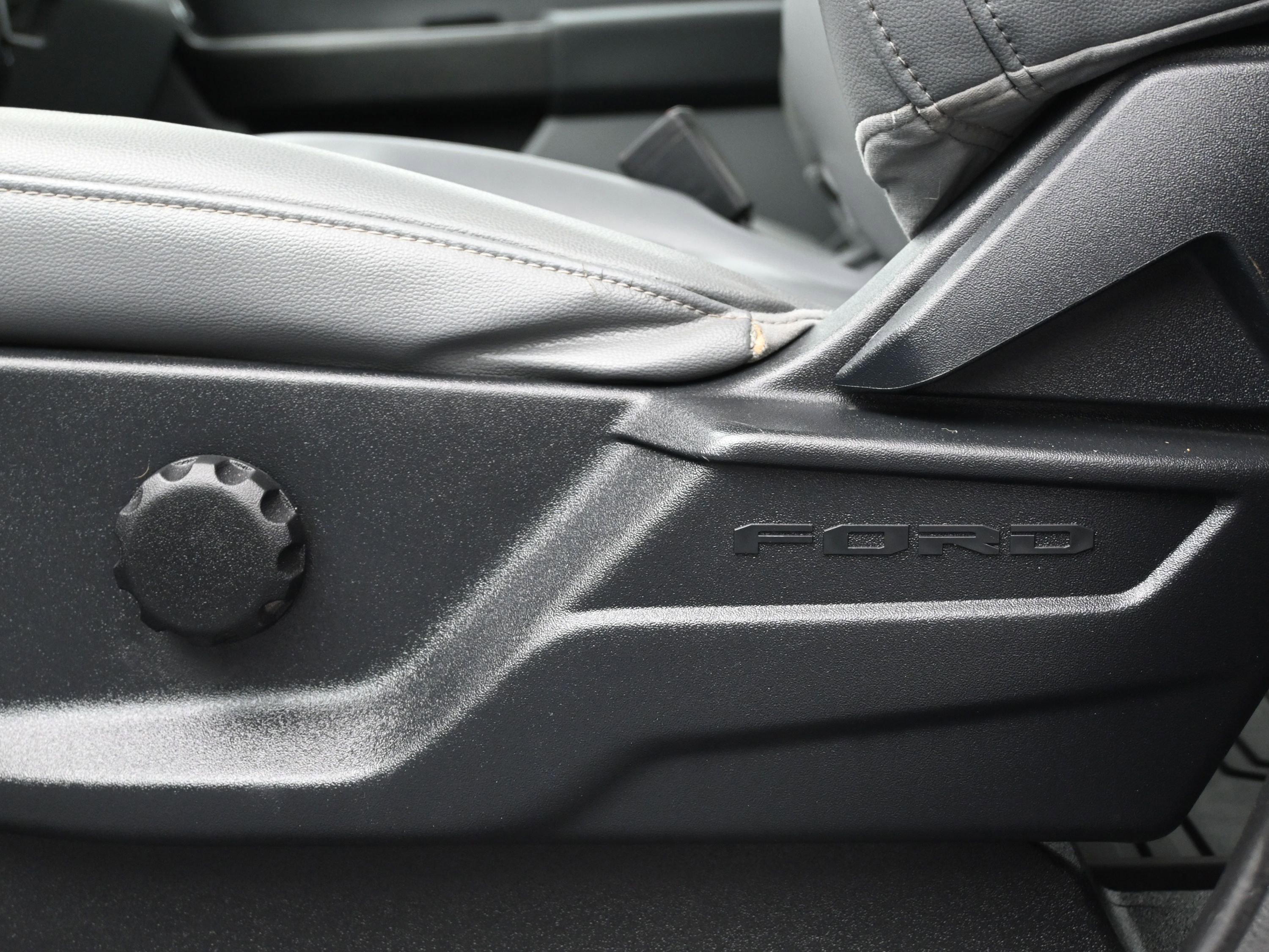 Used 2023 Ford F350 XL AWD/4WD image 10