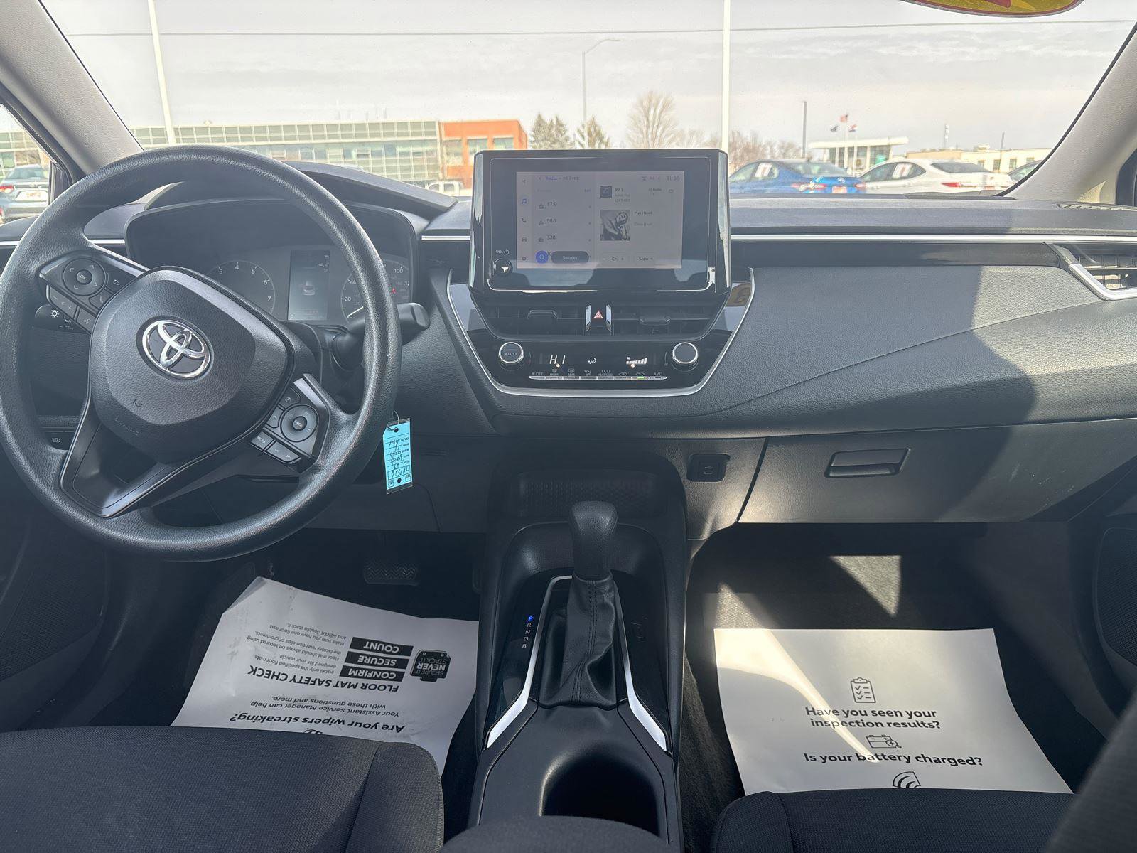 Used 2023 Toyota Corolla LE FWD image 17