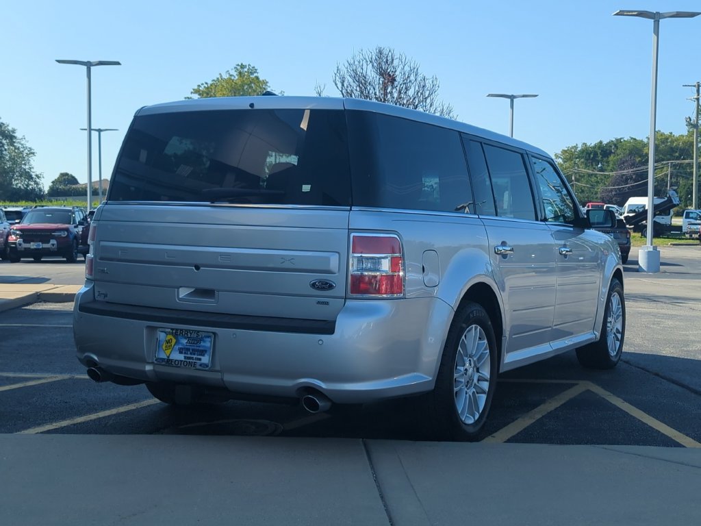 Used 2017 Ford Flex SEL w/ Equipment Group 202A AWD/4WD image 3