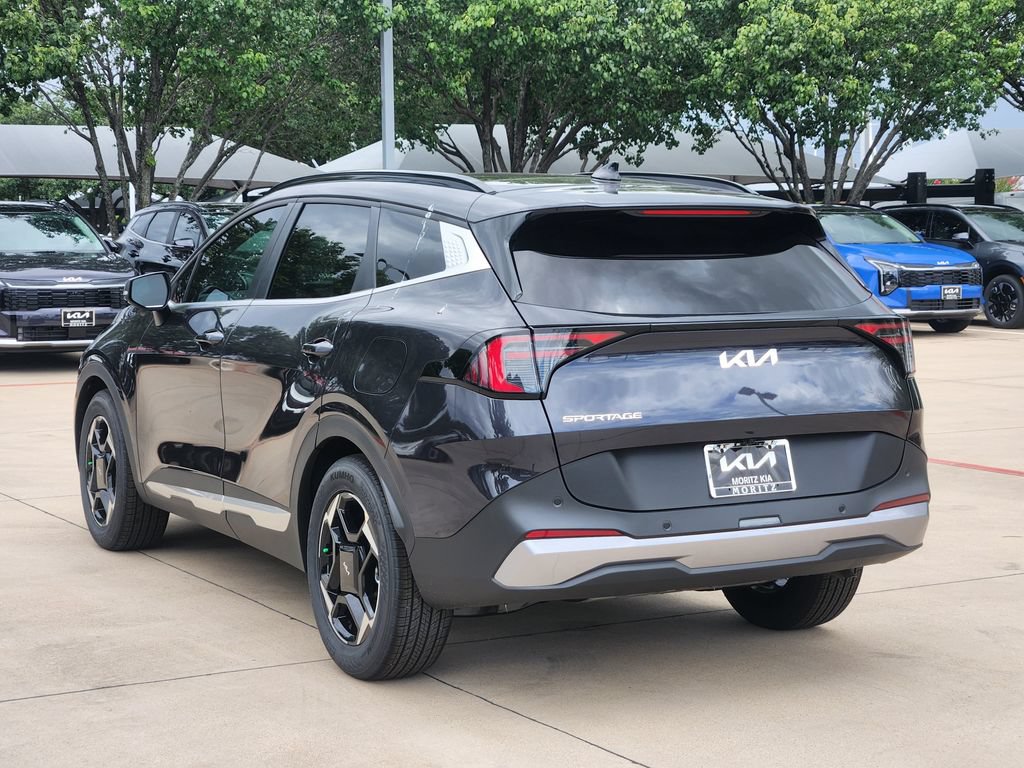 New 2026 Kia Sportage EX w/ EX Panorama Roof Package FWD image 3
