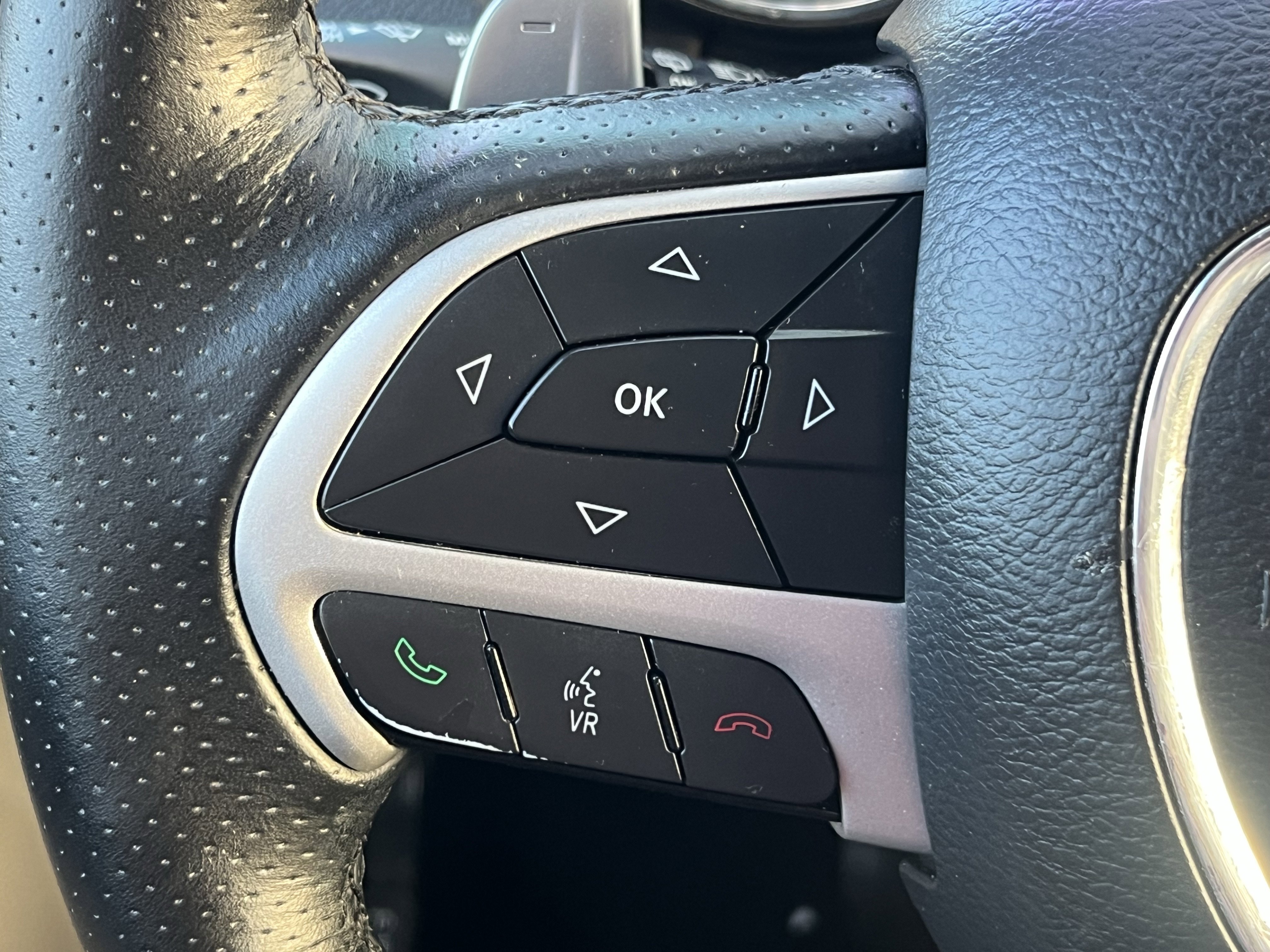 Used 2017 Dodge Durango Citadel w/ Technology Group image 18