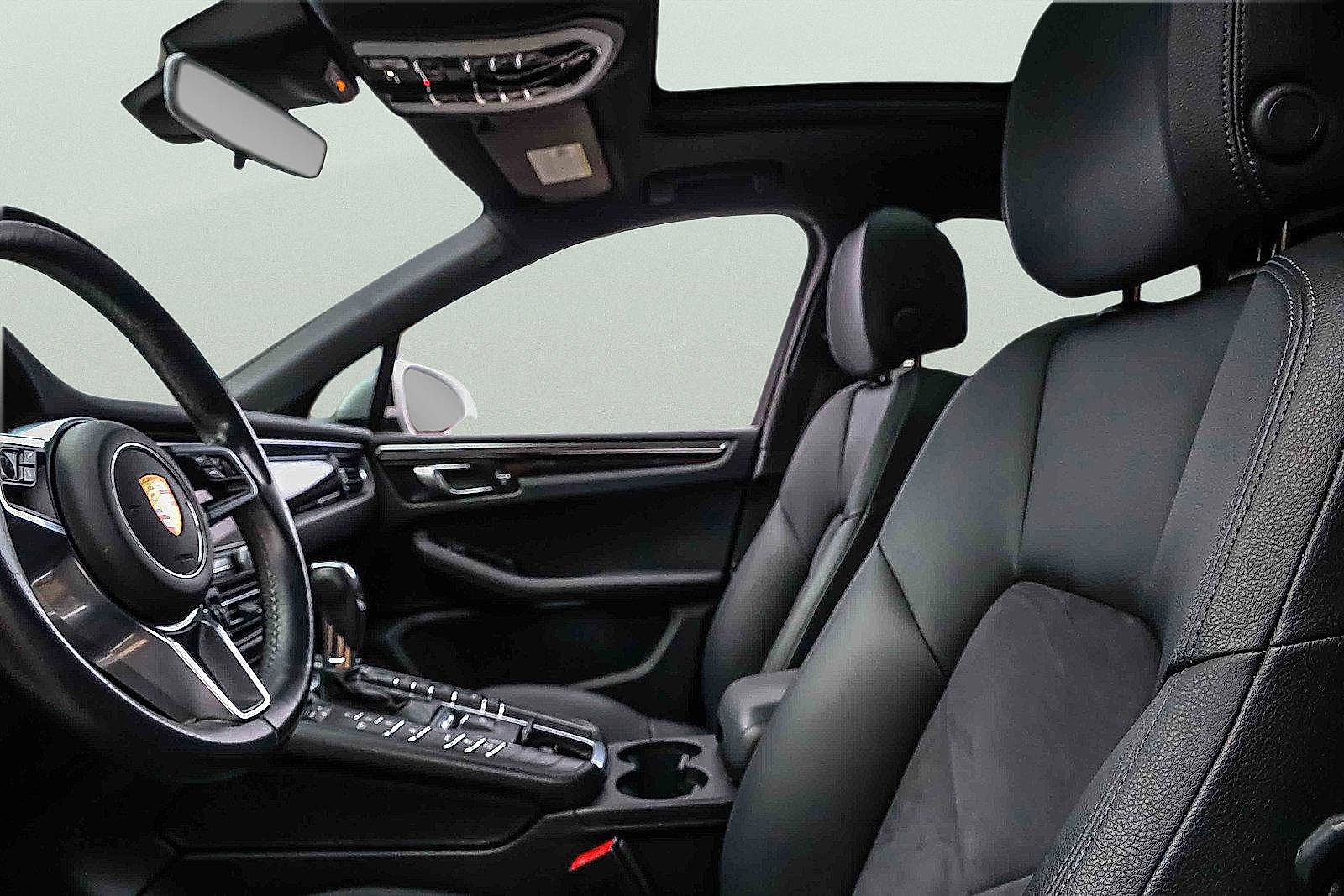Used 2021 Porsche Macan image 8