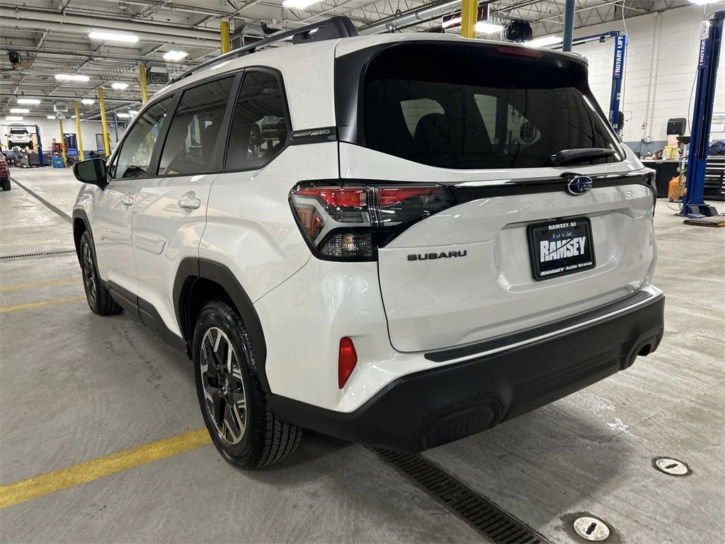 Certified 2025 Subaru Forester Premium image 6