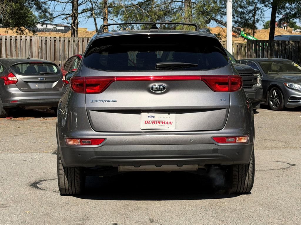 Used 2018 Kia Sportage EX w/ EX Technology Package FWD image 6
