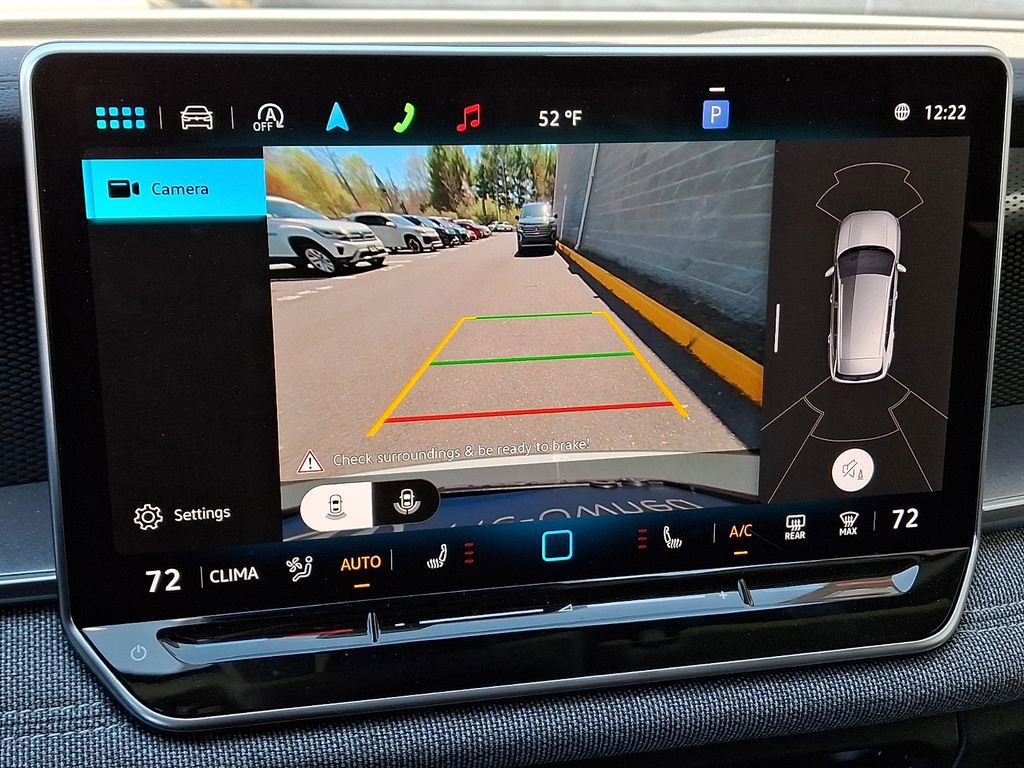 Certified 2025 Volkswagen Tiguan S w/ 18" Wheel Package image 15