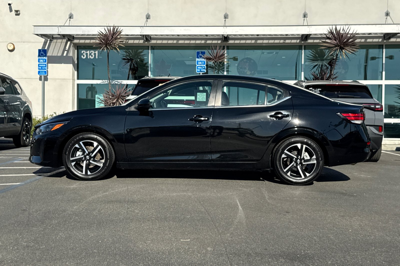Used 2024 Nissan Sentra SV w/ All-Weather Package FWD image 7
