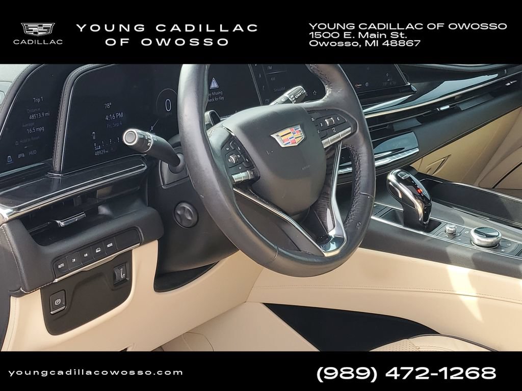 Used 2024 Cadillac Escalade Premium Luxury AWD/4WD image 11