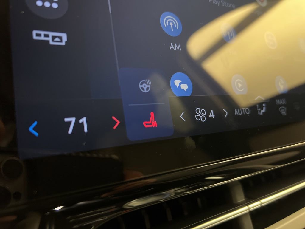 Used 2026 Lincoln Nautilus Premier image 15