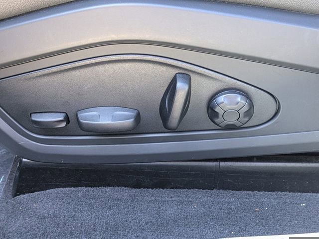 Used 2023 Audi e-tron GT Premium Plus image 16