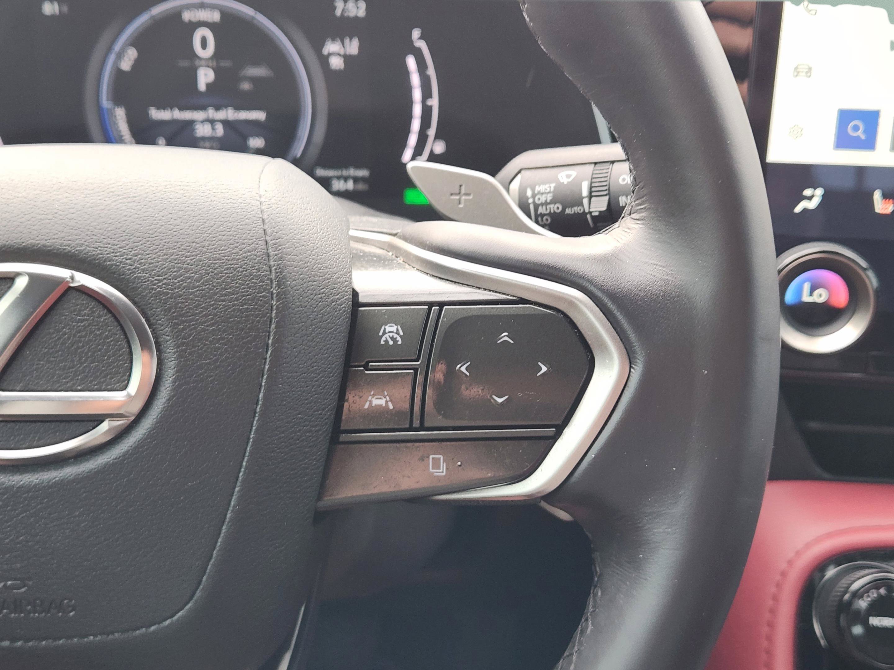 Used 2024 Lexus NX 350h AWD image 7
