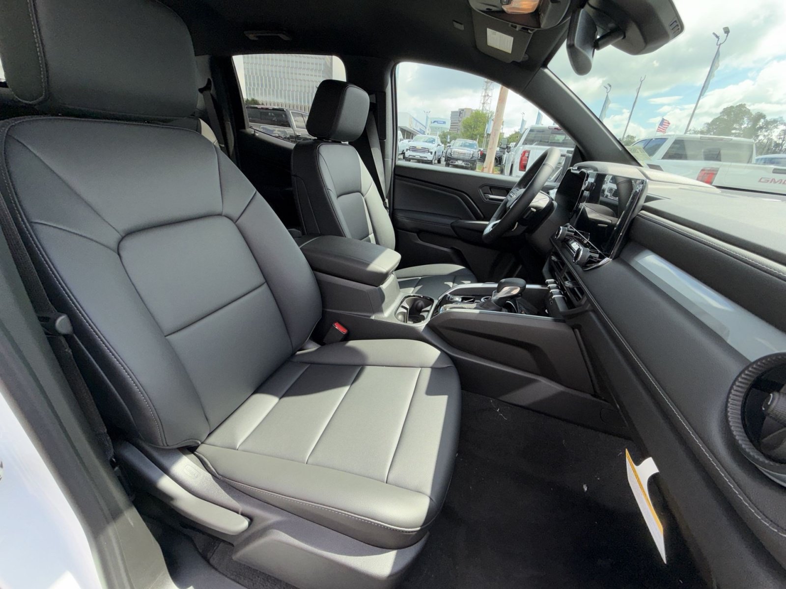 New 2026 Chevrolet Colorado LT w/ LT Convenience Package AWD/4WD image 27