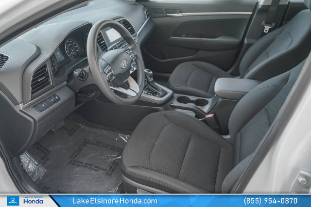 Used 2020 Hyundai Elantra SE w/ Cargo Package (C1) FWD image 15