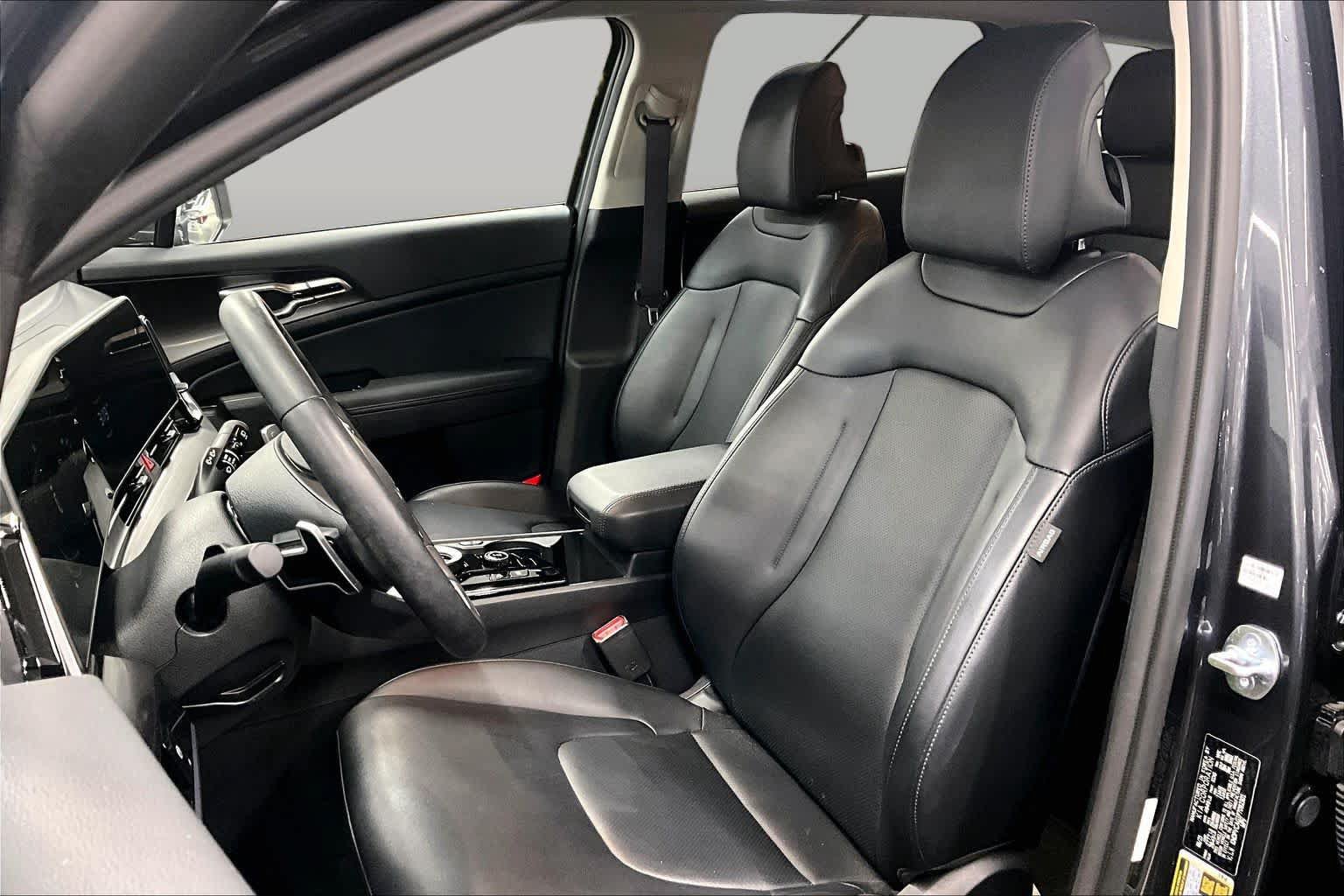 Used 2023 Kia Sportage EX AWD/4WD image 7
