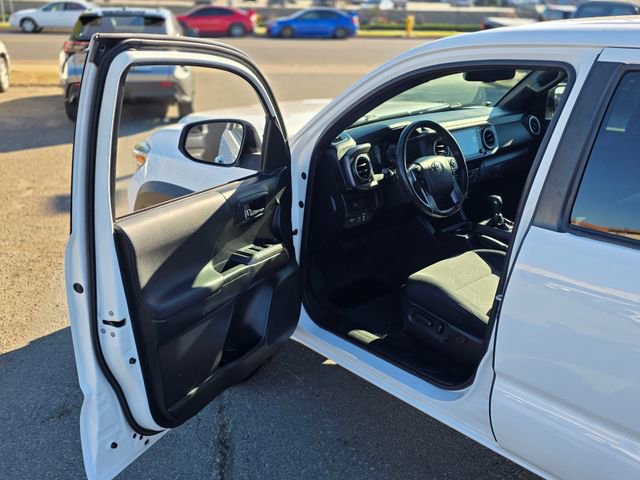 Used 2023 Toyota Tacoma TRD Off-Road image 42