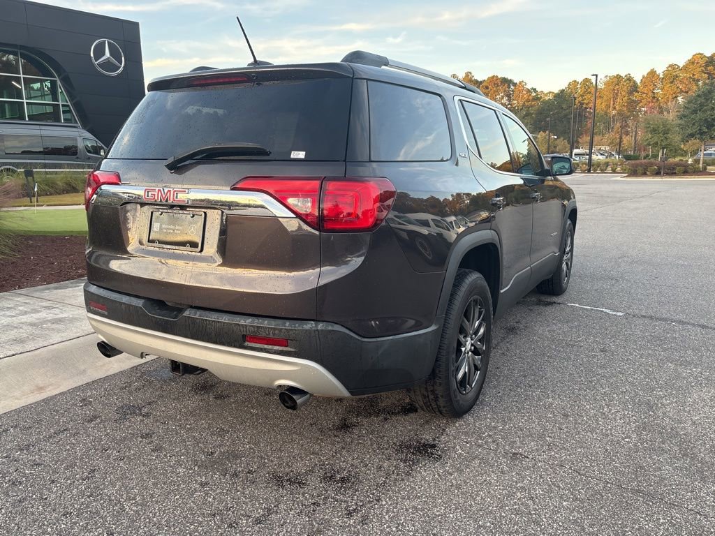 Used 2017 GMC Acadia SLT image 3