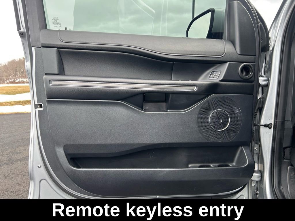 Used 2020 Ford Expedition XLT w/ Equipment Group 202A image 19