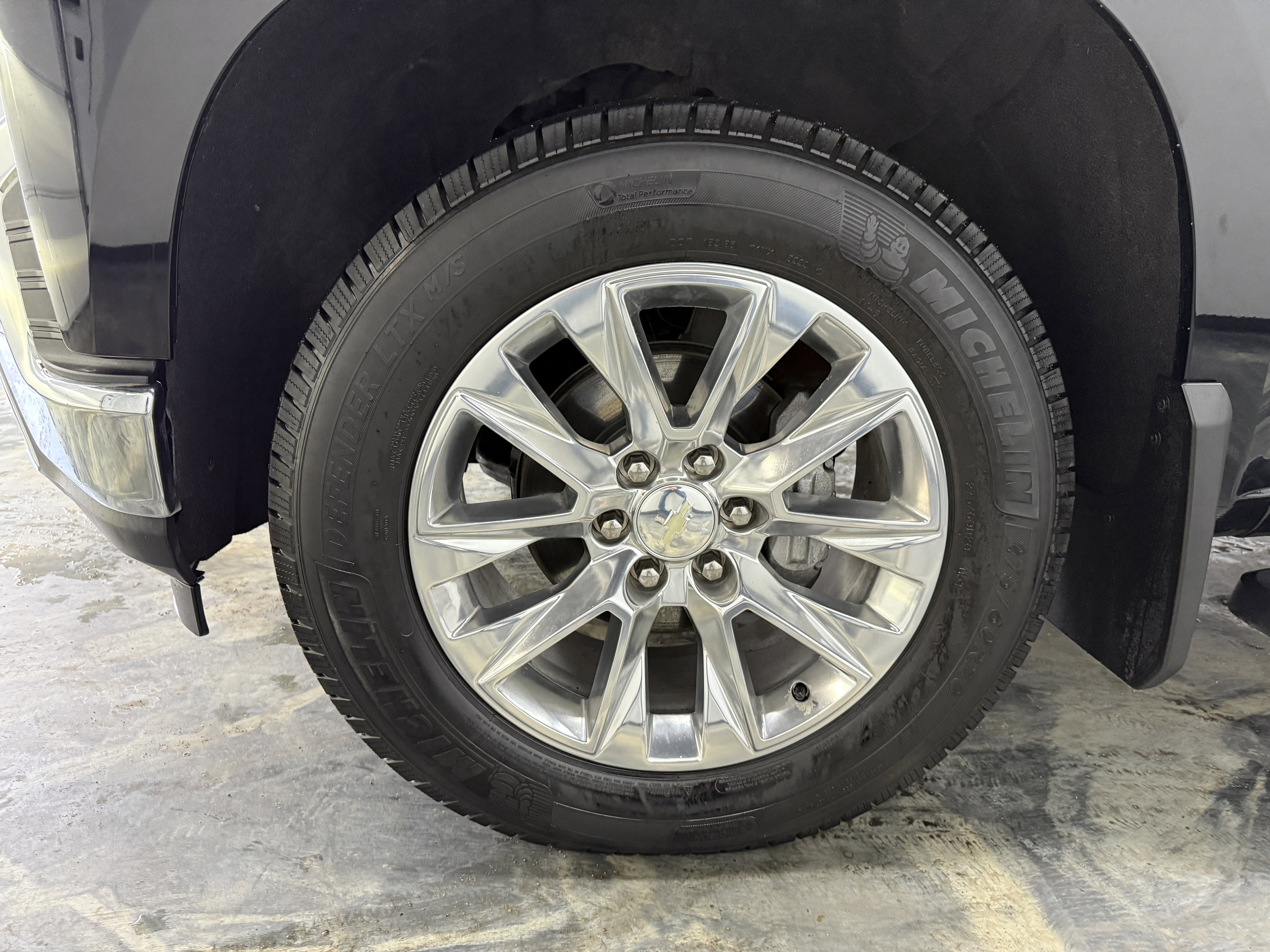 Used 2020 Chevrolet Silverado 1500 LTZ w/ LTZ Premium Package image 31