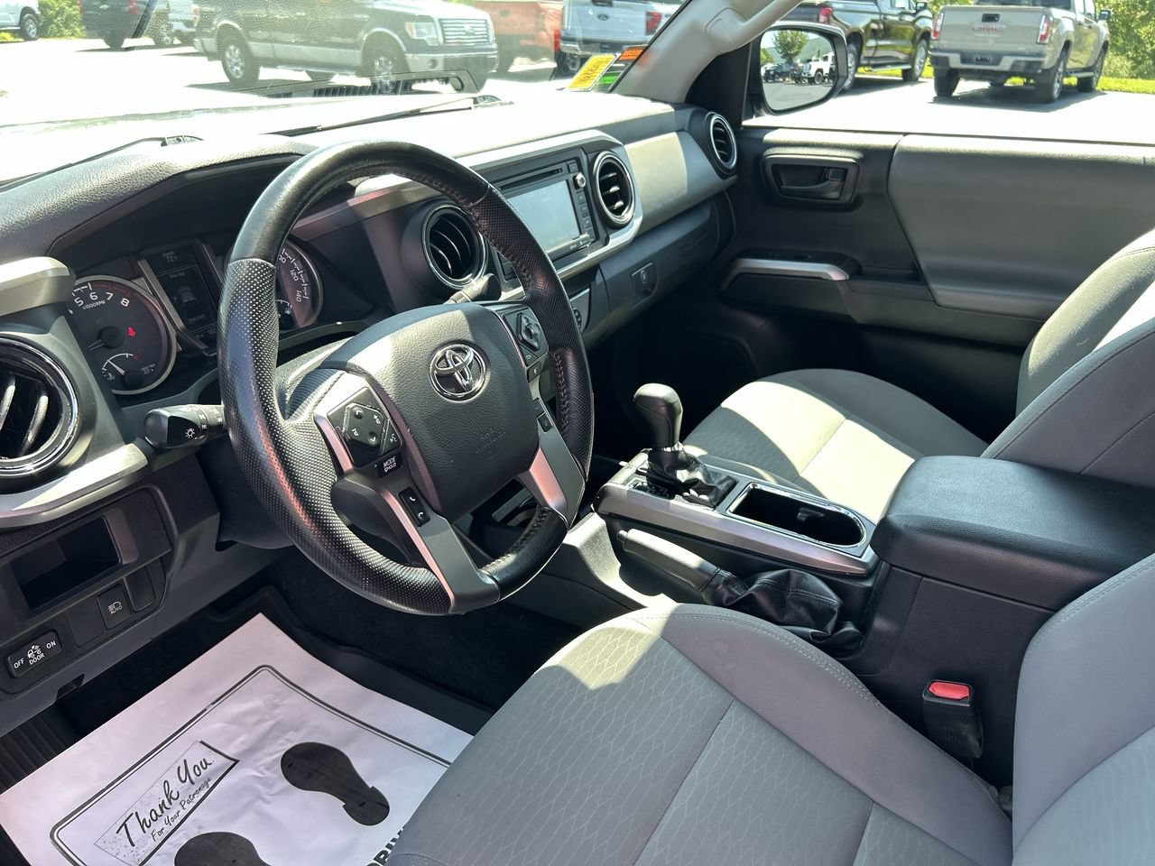Used 2019 Toyota Tacoma SR5 AWD/4WD image 26