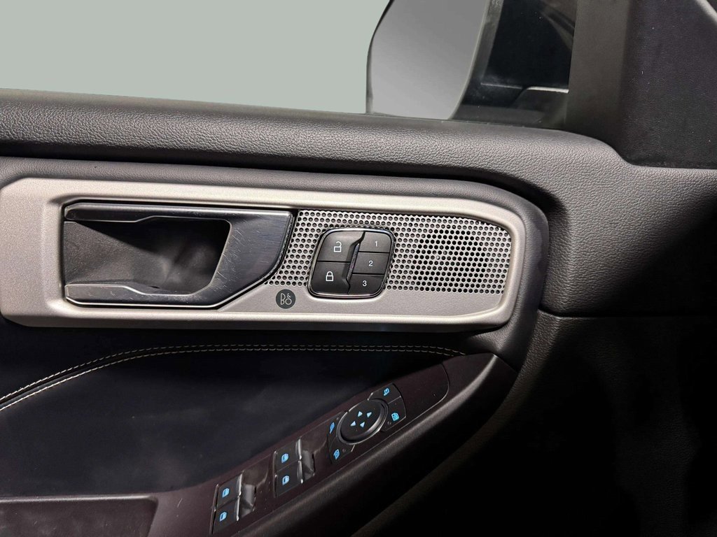 Used 2020 Ford Explorer ST image 10