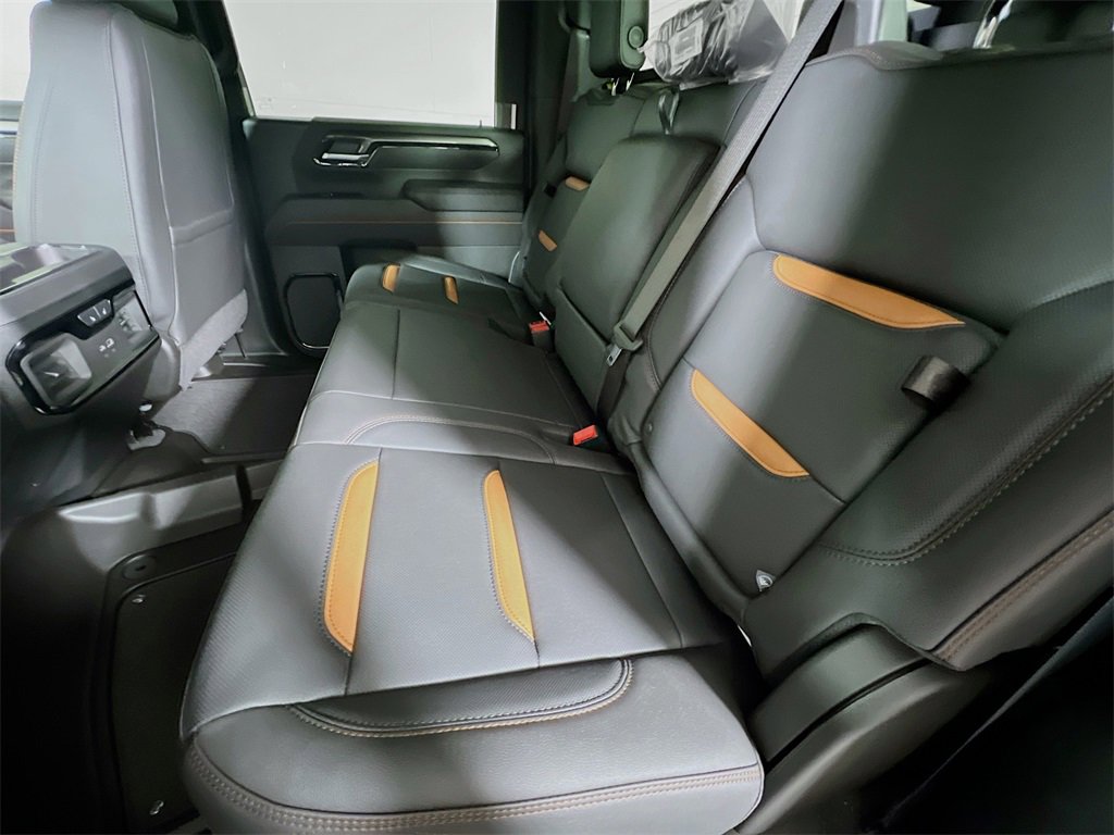 New 2025 GMC Sierra 3500 AT4 w/ AT4 Premium Plus Package image 19