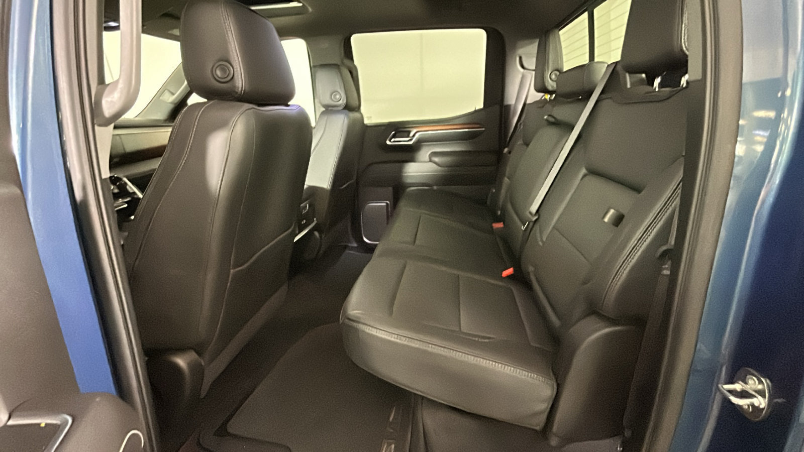 Used 2024 GMC Sierra 1500 Denali AWD/4WD image 33