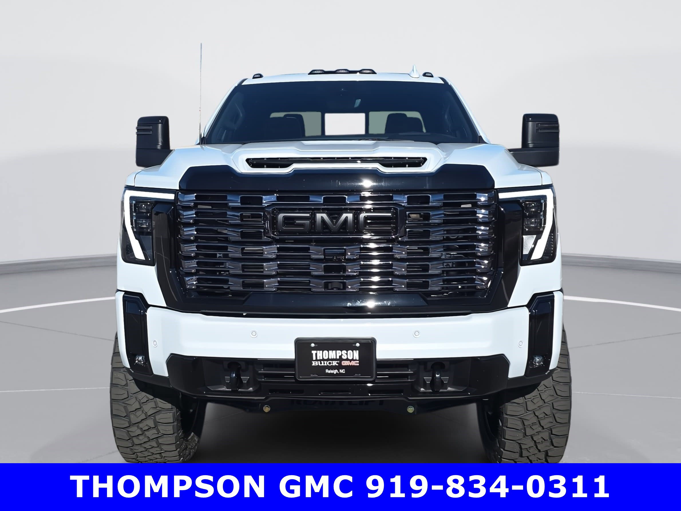 New 2026 GMC Sierra 2500 Denali Ultimate image 8