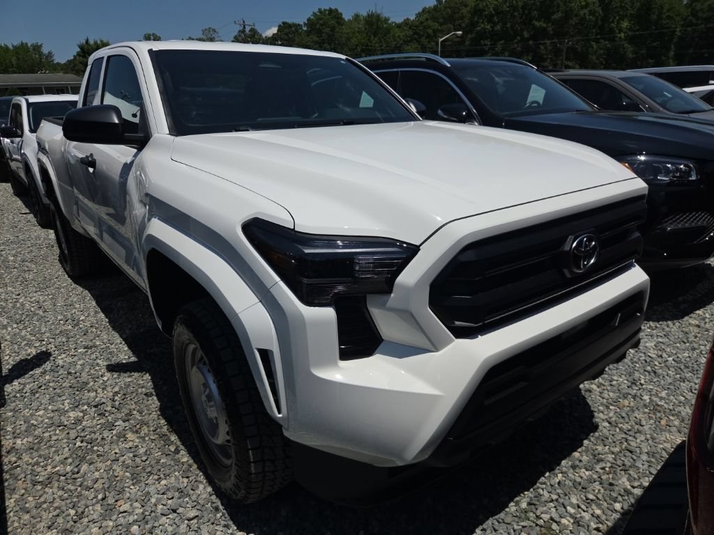 Used 2024 Toyota Tacoma SR RWD image 2