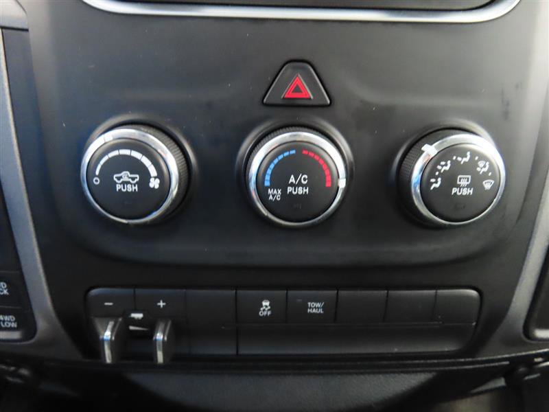 Used 2017 RAM 1500 Express AWD/4WD image 24