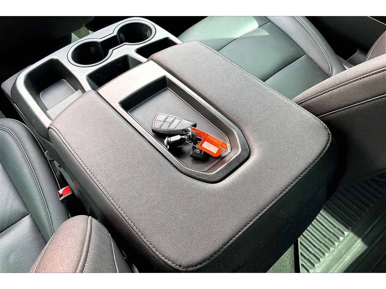 Used 2025 Chevrolet Silverado 3500 LTZ AWD/4WD image 11