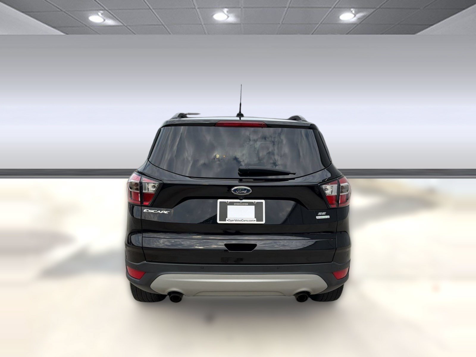 Used 2017 Ford Escape SE w/ Equipment Group 201A FWD image 10