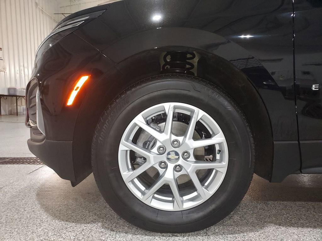 Used 2023 Chevrolet Equinox LT image 16