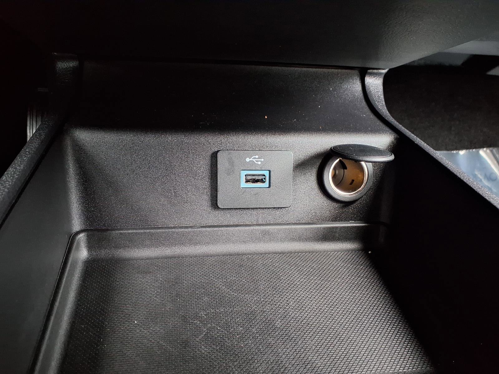 Used 2018 Ford Fusion S FWD image 8