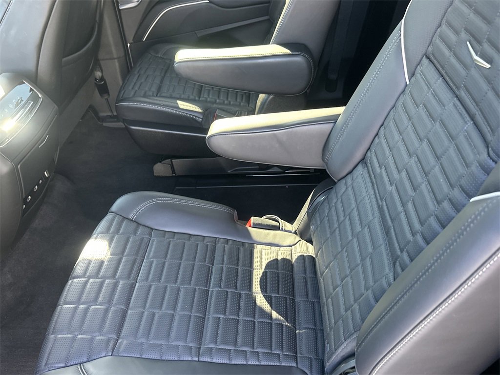 Used 2024 Cadillac Escalade ESV Sport Platinum image 13