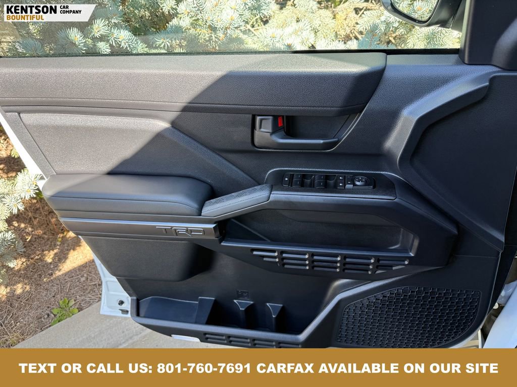 Used 2025 Toyota 4Runner TRD Off-Road image 22