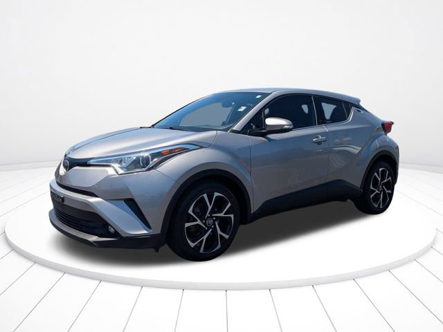 Used 2019 Toyota C-HR Limited FWD image 7