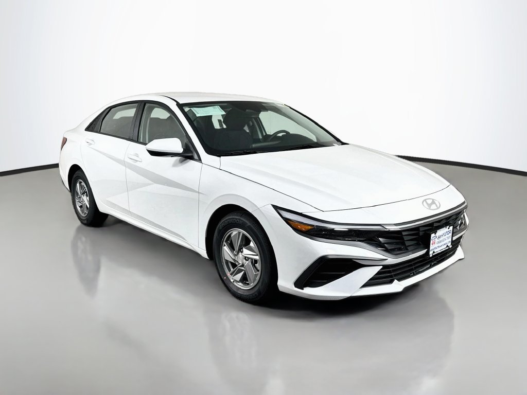 New 2026 Hyundai Elantra SE FWD image 10