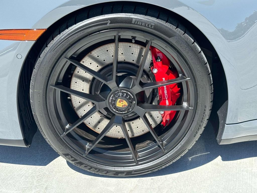New 2026 Porsche 911 Carrera 4 GTS image 8